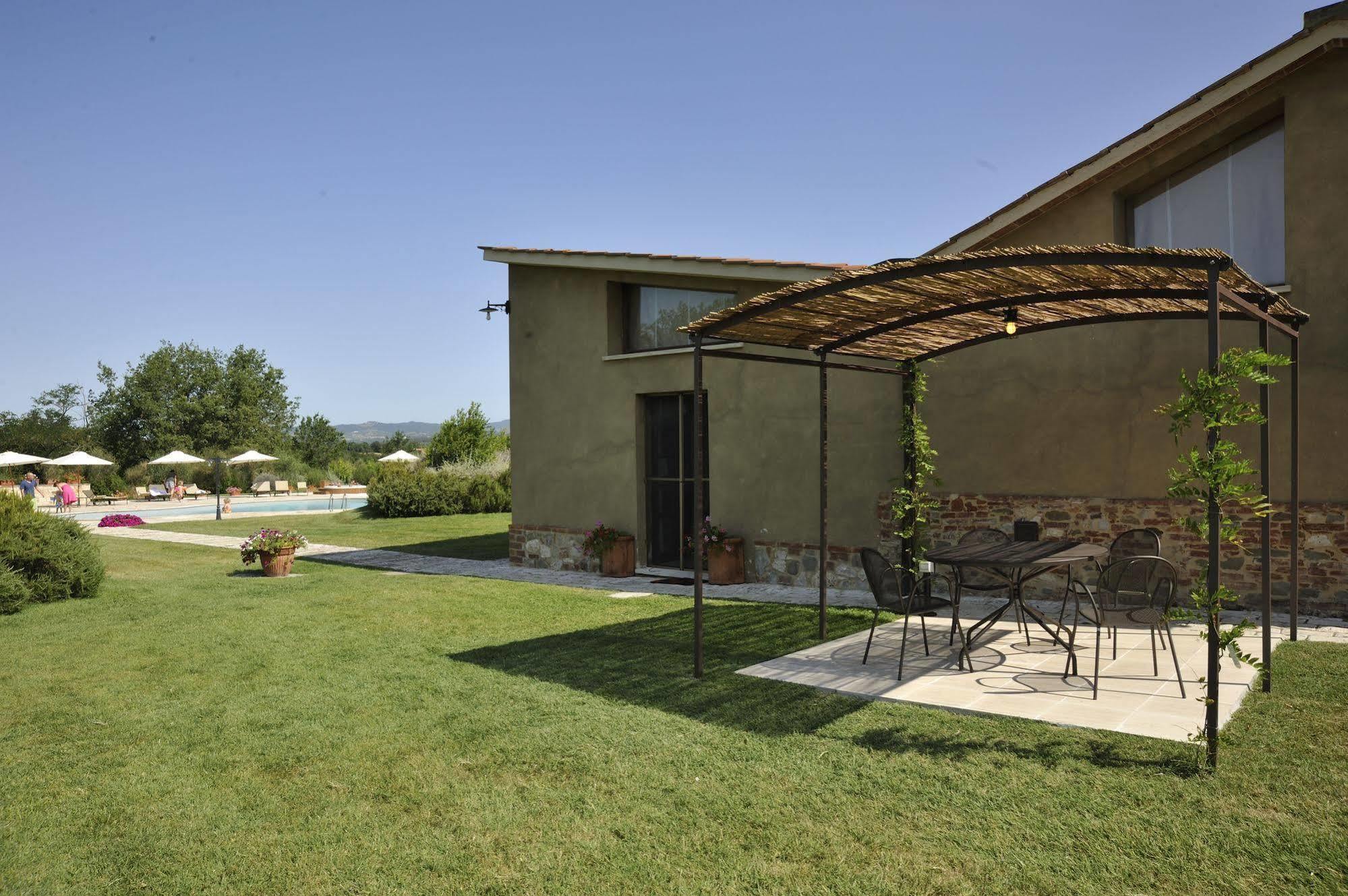 Agriturismo La Lodola كاستيلْنْوافو بيراردين المظهر الخارجي الصورة